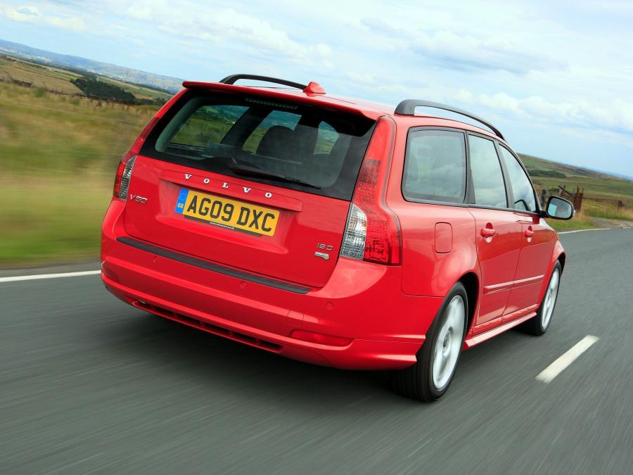  Volvo V50 DRIVe R-Design 2009 года  (UK) (фото 3 из 6)